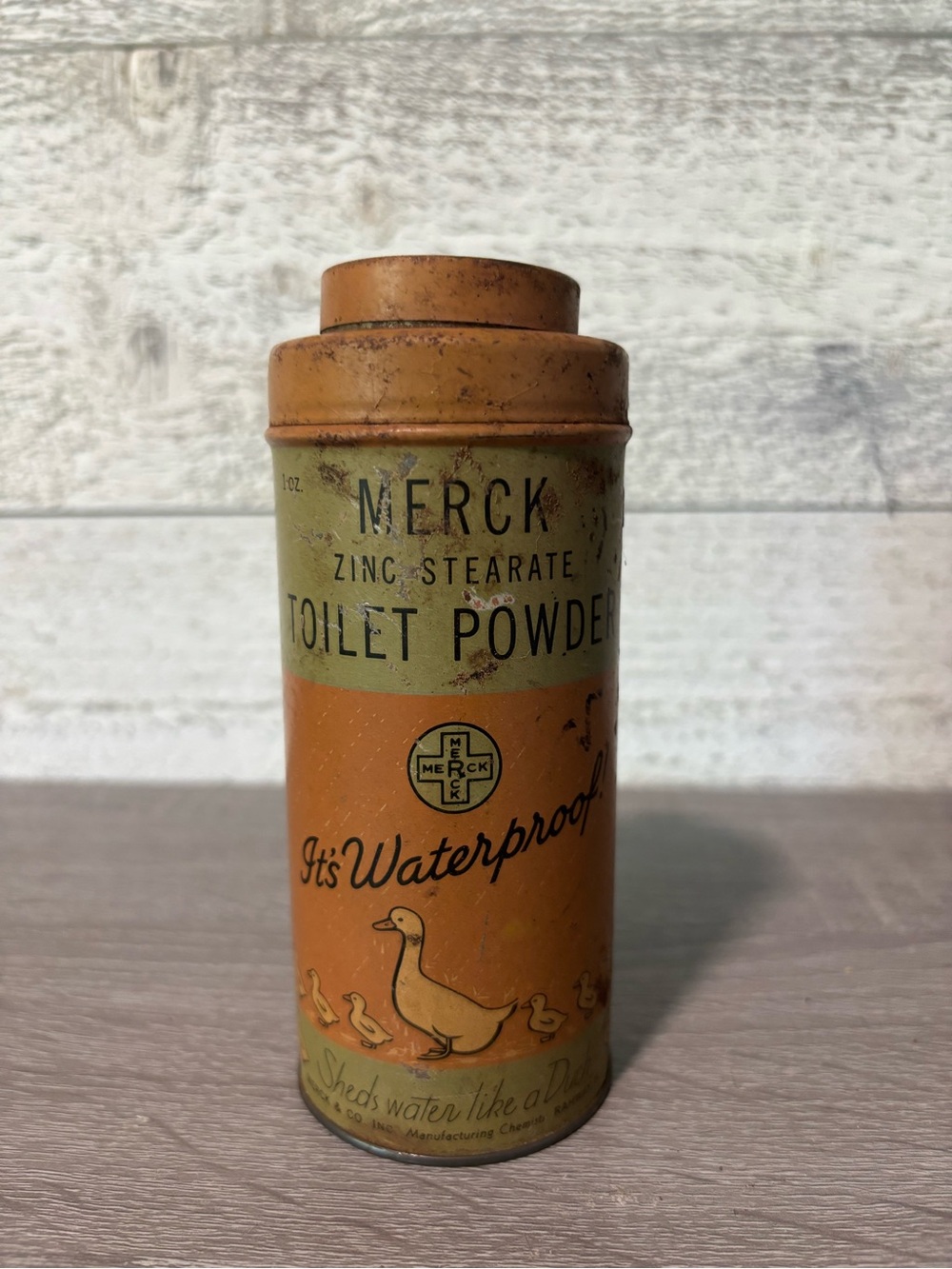 MERCK Vintage Zinc Stearate Toilet Powder - Orange and Olive Tin